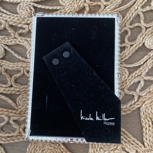 Three picture frames 🖼️ - Picture 4 of 11